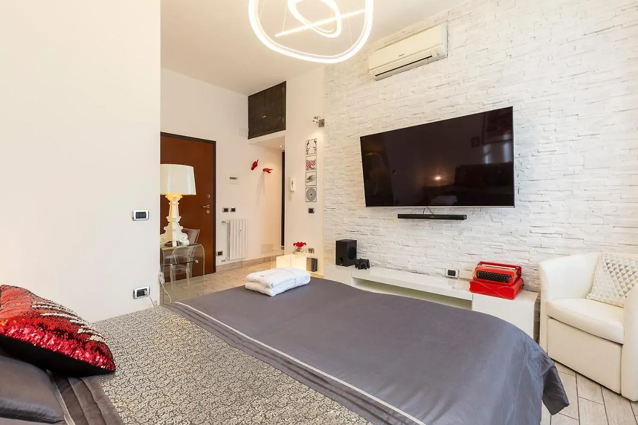 Pop Luxury Experience Apartment Milan Italy